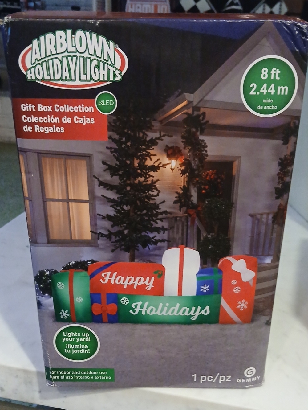 Gemmy Airblown Holiday Lights Inflatable Gift Boxes in Red, Green, White, Blue